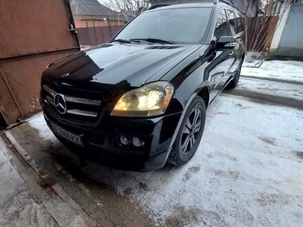 Черный Мерседес ГЛ-класс, объемом двигателя 4.66 л и пробегом 250 тыс. км за 15500 $, фото 1 на Automoto.ua