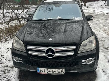 Чорний Мерседес ГЛ-Клас, об'ємом двигуна 4.7 л та пробігом 180 тис. км за 17500 $, фото 1 на Automoto.ua