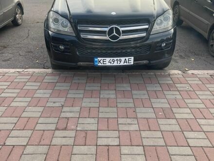 Чорний Мерседес ГЛ-Клас, об'ємом двигуна 4.6 л та пробігом 250 тис. км за 11500 $, фото 1 на Automoto.ua