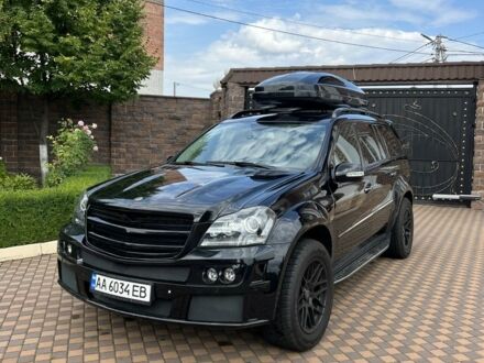 Черный Мерседес ГЛ-класс, объемом двигателя 4.7 л и пробегом 605 тыс. км за 13000 $, фото 1 на Automoto.ua