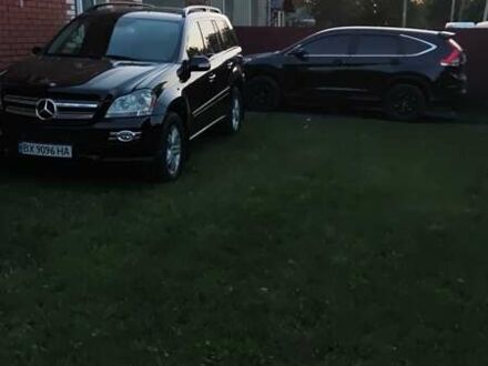 Чорний Мерседес ГЛ-Клас, об'ємом двигуна 4.7 л та пробігом 490 тис. км за 12800 $, фото 1 на Automoto.ua