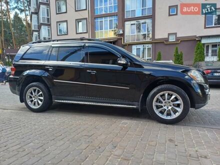 Мерседес ГЛ-Клас 2007 у Києві на Automoto.ua Чорний Мерседес ГЛ-Клас, об'ємом двигуна 4.66 л та пробігом 307 тис. км за 13900 $, фото 1 на Automoto.ua