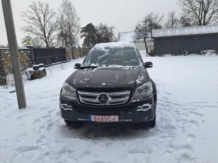 Черный Мерседес ГЛ-класс, объемом двигателя 0 л и пробегом 300 тыс. км за 7791 $, фото 1 на Automoto.ua