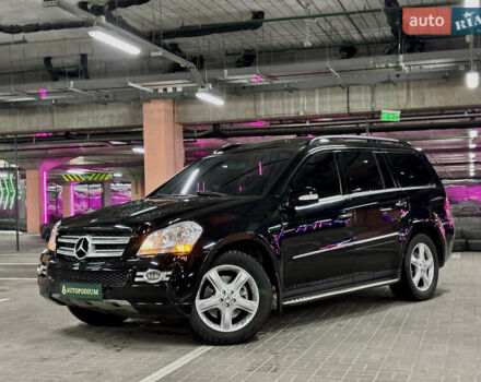 Черный Мерседес ГЛ-класс, объемом двигателя 4.66 л и пробегом 336 тыс. км за 11900 $, фото 1 на Automoto.ua