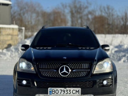 Чорний Мерседес ГЛ-Клас, об'ємом двигуна 4.66 л та пробігом 500 тис. км за 12500 $, фото 1 на Automoto.ua