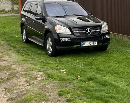 Мерседес ГЛ-Клас 2007 у Миколаєві на Automoto.ua Чорний Мерседес ГЛ-Клас, об'ємом двигуна 4.66 л та пробігом 290 тис. км за 11000 $, фото 1 на Automoto.ua