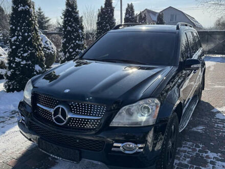 Мерседес ГЛ-класс 2007 в Харькове на Automoto.ua Черный Мерседес ГЛ-класс, объемом двигателя 4.66 л и пробегом 226 тыс. км за 15600 $, фото 1 на Automoto.ua