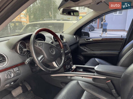 Мерседес ГЛ-класс 2007 в Сумах на Automoto.ua Черный Мерседес ГЛ-класс, объемом двигателя 4.66 л и пробегом 168 тыс. км за 12000 $, фото 1 на Automoto.ua