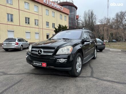 Мерседес ГЛ-класс 2007 в Запорожье на Automoto.ua Черный Мерседес ГЛ-класс, объемом двигателя 4.7 л и пробегом 320 тыс. км за 10990 $, фото 1 на Automoto.ua