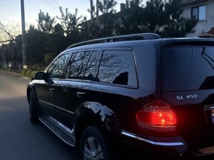 Мерседес ГЛ-Клас 2007 у Одесі на Automoto.ua Чорний Мерседес ГЛ-Клас, об'ємом двигуна 4.7 л та пробігом 150 тис. км за 9700 $, фото 1 на Automoto.ua