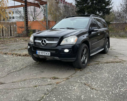 Черный Мерседес ГЛ-класс, объемом двигателя 5.46 л и пробегом 249 тыс. км за 10000 $, фото 1 на Automoto.ua