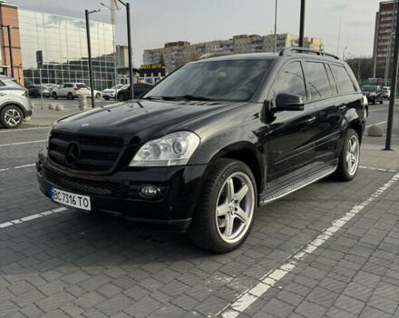 Черный Мерседес ГЛ-класс, объемом двигателя 5.46 л и пробегом 286 тыс. км за 10600 $, фото 1 на Automoto.ua