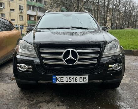 Чорний Мерседес ГЛ-Клас, об'ємом двигуна 5.5 л та пробігом 210 тис. км за 15999 $, фото 1 на Automoto.ua