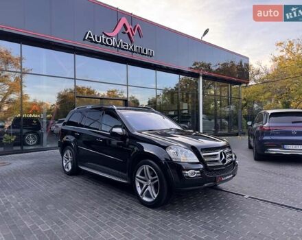 Чорний Мерседес ГЛ-Клас, об'ємом двигуна 5.46 л та пробігом 193 тис. км за 14900 $, фото 1 на Automoto.ua