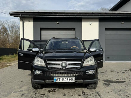 Черный Мерседес ГЛ-класс, объемом двигателя 4 л и пробегом 320 тыс. км за 14999 $, фото 1 на Automoto.ua