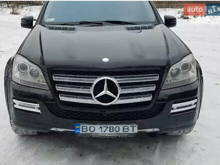 Черный Мерседес ГЛ-класс, объемом двигателя 5.5 л и пробегом 267 тыс. км за 15000 $, фото 1 на Automoto.ua