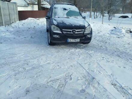 Чорний Мерседес ГЛ-Клас, об'ємом двигуна 4.66 л та пробігом 290 тис. км за 8000 $, фото 1 на Automoto.ua