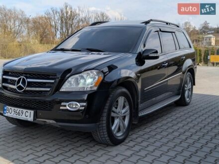 Черный Мерседес ГЛ-класс, объемом двигателя 4.66 л и пробегом 231 тыс. км за 9700 $, фото 1 на Automoto.ua