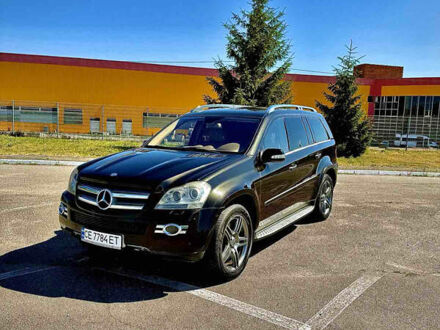 Мерседес ГЛ-класс 2008 в Черновцах на Automoto.ua Черный Мерседес ГЛ-класс, объемом двигателя 4.66 л и пробегом 400 тыс. км за 12500 $, фото 1 на Automoto.ua