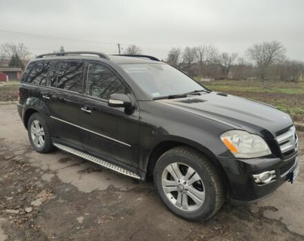 Чорний Мерседес ГЛ-Клас, об'ємом двигуна 4.7 л та пробігом 455 тис. км за 12000 $, фото 1 на Automoto.ua