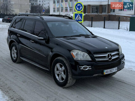 Черный Мерседес ГЛ-класс, объемом двигателя 4.66 л и пробегом 247 тыс. км за 9000 $, фото 1 на Automoto.ua