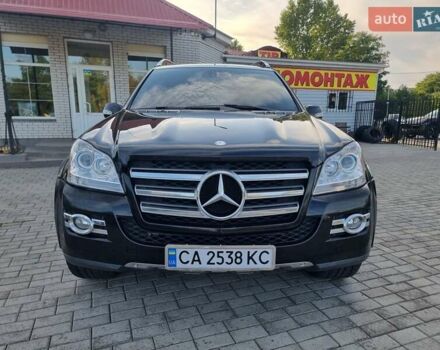 Чорний Мерседес ГЛ-Клас, об'ємом двигуна 5.5 л та пробігом 250 тис. км за 10500 $, фото 1 на Automoto.ua