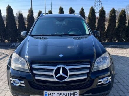 Чорний Мерседес ГЛ-Клас, об'ємом двигуна 5.5 л та пробігом 295 тис. км за 14000 $, фото 1 на Automoto.ua