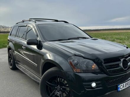 Черный Мерседес ГЛ-класс, объемом двигателя 4.7 л и пробегом 3 тыс. км за 14000 $, фото 1 на Automoto.ua