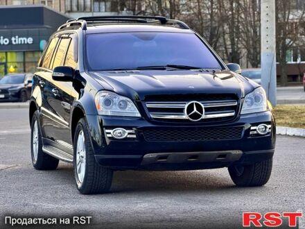 Чорний Мерседес ГЛ-Клас, об'ємом двигуна 4.7 л та пробігом 141 тис. км за 13700 $, фото 1 на Automoto.ua