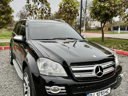 Чорний Мерседес ГЛ-Клас, об'ємом двигуна 4.66 л та пробігом 205 тис. км за 17000 $, фото 1 на Automoto.ua