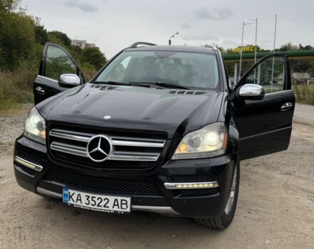 Черный Мерседес ГЛ-класс, объемом двигателя 4.7 л и пробегом 263 тыс. км за 20000 $, фото 1 на Automoto.ua