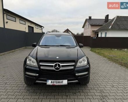 Черный Мерседес ГЛ-класс, объемом двигателя 5.46 л и пробегом 246 тыс. км за 14900 $, фото 1 на Automoto.ua