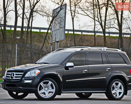 Черный Мерседес ГЛ-класс, объемом двигателя 5.5 л и пробегом 179 тыс. км за 15800 $, фото 1 на Automoto.ua
