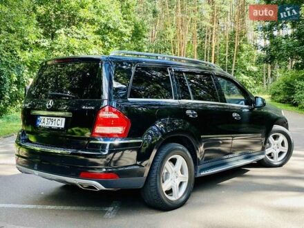 Мерседес ГЛ-класс 2011 в Киеве на Automoto.ua Черный Мерседес ГЛ-класс, объемом двигателя 5.46 л и пробегом 180 тыс. км за 19000 $, фото 1 на Automoto.ua
