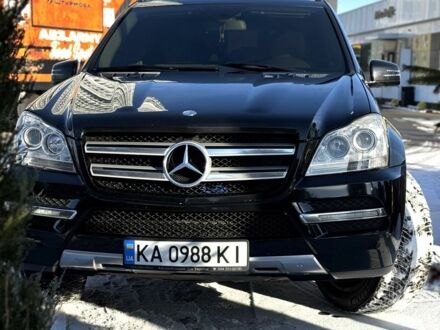 Черный Мерседес ГЛ-класс, объемом двигателя 3 л и пробегом 260 тыс. км за 17000 $, фото 1 на Automoto.ua
