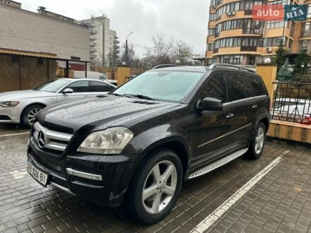 Черный Мерседес ГЛ-класс, объемом двигателя 5.46 л и пробегом 289 тыс. км за 10999 $, фото 1 на Automoto.ua