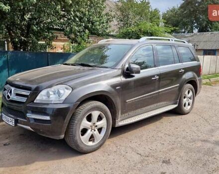 Черный Мерседес ГЛ-класс, объемом двигателя 3 л и пробегом 220 тыс. км за 18500 $, фото 1 на Automoto.ua