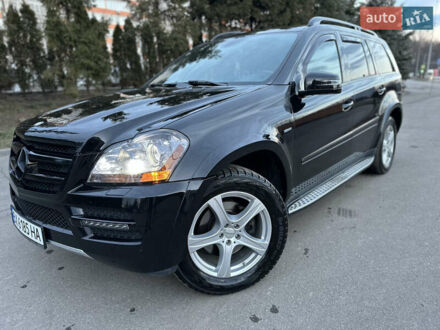 Мерседес ГЛ-класс 2011 в Тернополе на Automoto.ua Черный Мерседес ГЛ-класс, объемом двигателя 2.99 л и пробегом 205 тыс. км за 19999 $, фото 1 на Automoto.ua