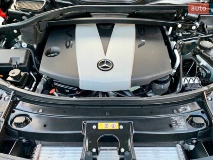 Черный Мерседес ГЛ-класс, объемом двигателя 3 л и пробегом 200 тыс. км за 30000 $, фото 1 на Automoto.ua