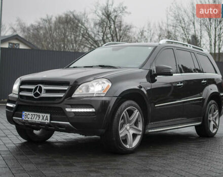 Черный Мерседес ГЛ-класс, объемом двигателя 2.99 л и пробегом 331 тыс. км за 16350 $, фото 1 на Automoto.ua