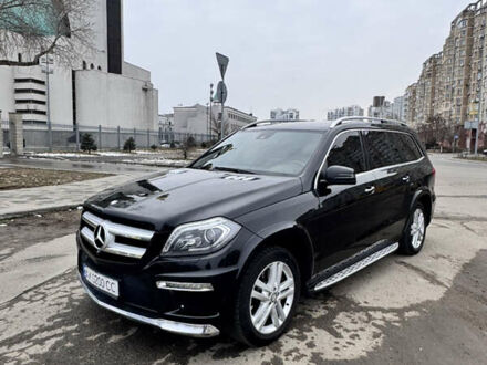 Мерседес ГЛ-Клас 2013 у Києві на Automoto.ua Чорний Мерседес ГЛ-Клас, об'ємом двигуна 4.66 л та пробігом 123 тис. км за 27299 $, фото 1 на Automoto.ua