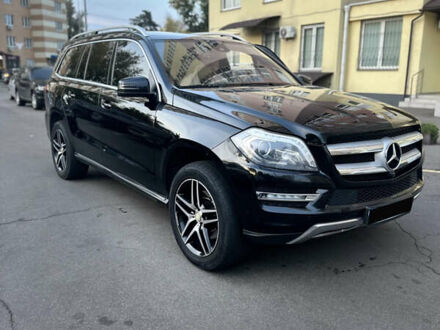 Черный Мерседес ГЛ-класс, объемом двигателя 2.99 л и пробегом 320 тыс. км за 21999 $, фото 1 на Automoto.ua