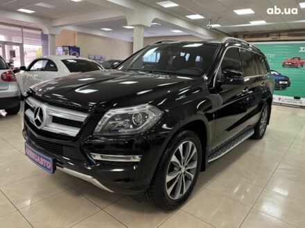 Черный Мерседес ГЛ-класс, объемом двигателя 0 л и пробегом 126 тыс. км за 30000 $, фото 1 на Automoto.ua