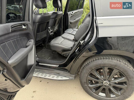 Чорний Мерседес ГЛ-Клас, об'ємом двигуна 2.99 л та пробігом 350 тис. км за 25000 $, фото 1 на Automoto.ua