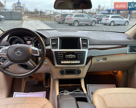 Коричневый Мерседес ГЛ-класс, объемом двигателя 3 л и пробегом 220 тыс. км за 21900 $, фото 6 на Automoto.ua