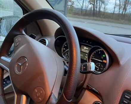 Коричневый Мерседес ГЛ-класс, объемом двигателя 3 л и пробегом 265 тыс. км за 17000 $, фото 3 на Automoto.ua