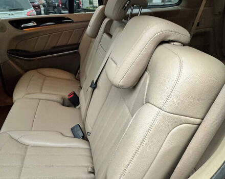 Коричневый Мерседес ГЛ-класс, объемом двигателя 3 л и пробегом 220 тыс. км за 21900 $, фото 8 на Automoto.ua