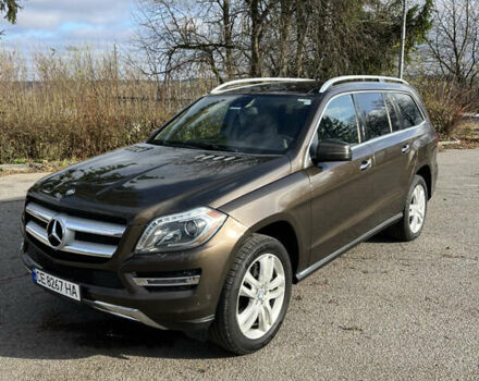 Коричневый Мерседес ГЛ-класс, объемом двигателя 3 л и пробегом 196 тыс. км за 26800 $, фото 11 на Automoto.ua