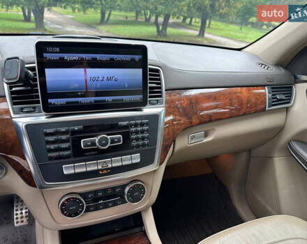 Коричневый Мерседес ГЛ-класс, объемом двигателя 2.99 л и пробегом 280 тыс. км за 21000 $, фото 27 на Automoto.ua