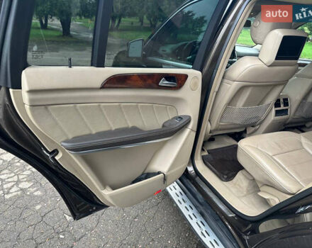 Коричневый Мерседес ГЛ-класс, объемом двигателя 2.99 л и пробегом 280 тыс. км за 21000 $, фото 45 на Automoto.ua